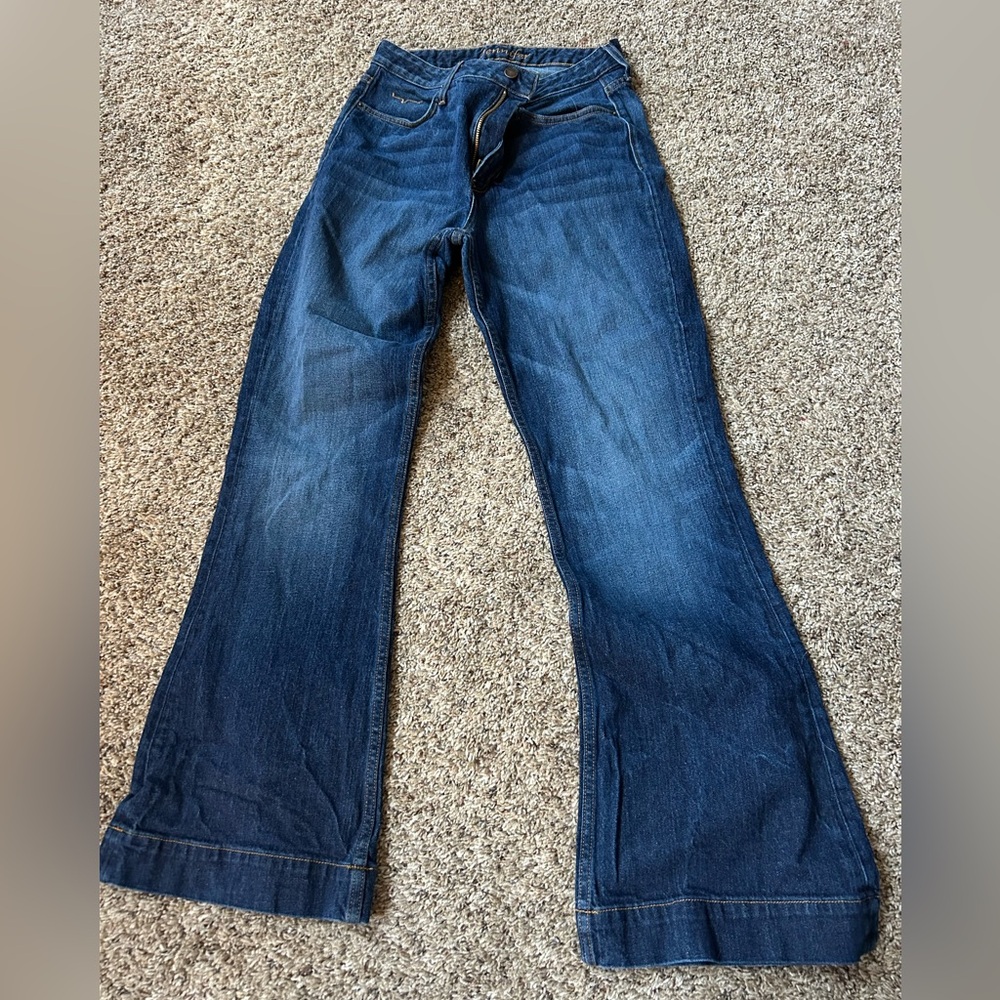 Kimes Ranch Jennifer Jeans 
Dark wash 
Flare